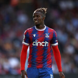 PSG contacts Wilfried Zaha to sign deals